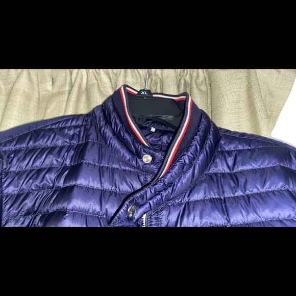 Moncler puffer jacket - Picture 5 of 6